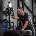 Auto - Muddekok - Onderhoud - Band - 1